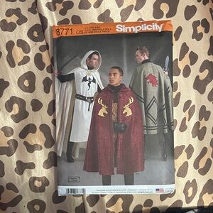 simplicity medieval cape sewing pattern